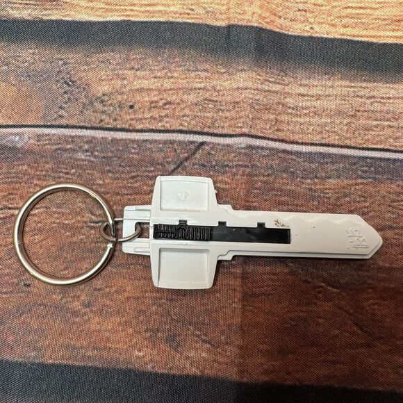 Daffron Data Solutions Key Razor Blade Keychain Vintage Utility Industry - Picture 2 of 8